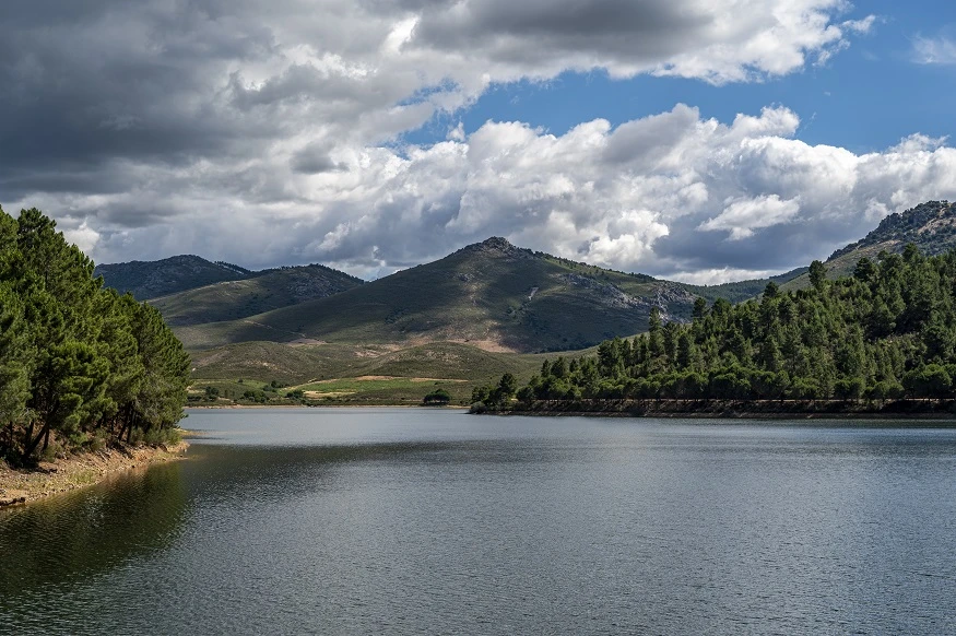 Embalse de Sierra Brava.