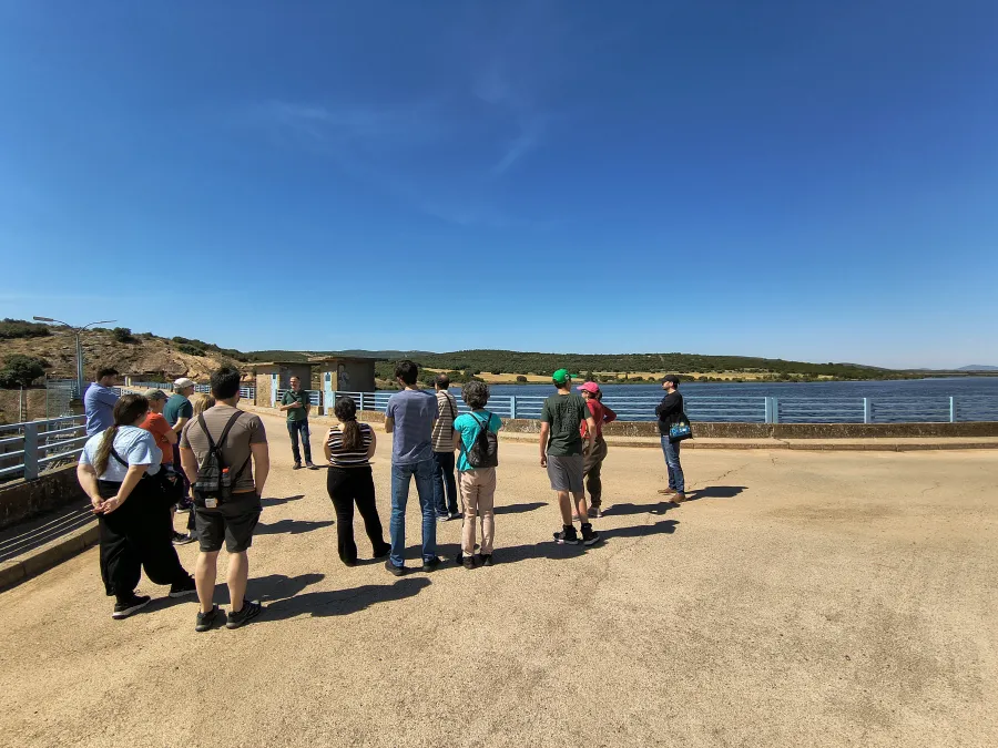 Visita a la presa de El Vicario