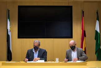 La Confederación Hidrográfica del Guadiana encomienda a la Comunidad General de Usuarios del Canal de Lobón  la explotación y el mantenimiento de...