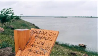La Confederación Hidrográfica del Guadiana licita trabajos de reparación y mejora de puertas y señalización en los accesos a la presa de Los Canchales