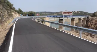 Finalizan los trabajos de reparación de la carretera CM-4157 (tramo Poblado de Cijara al punto kilométrico 13)