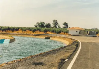 La Confederación Hidrográfica del Guadiana adjudica los trabajos de transformación en regadío del sector III de la zona regable del centro de...