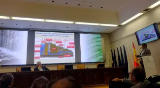 Conferencia de Fernando Aranda