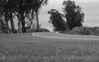 La Confederación Hidrográfica del Guadiana licita las obras del acondicionamiento de la carretera de circunvalación de Orellana la Vieja (Badajoz)