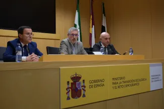 Hugo Morán, Samuel Moraleda y Miguel Ángel Gallardo, en rueda de prensa