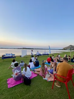 Actividad de la CHG celebrada este sábado en la playa de Cheles.