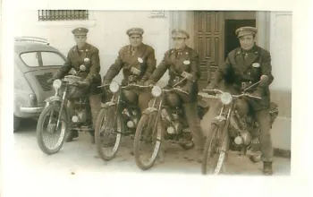 Guardas fluviales. 1958